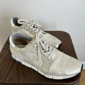 Paul Green metallic silver sneakers size 8